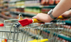 Έρευνα: Εκατομμύρια πολίτες παραλείπουν γεύματα λόγω της ακρίβειας στη Βρετανία