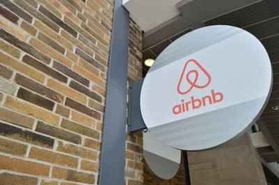 ΑΑΔΕ: Επιστρατεύει ακόμη και search robot στις πλατφόρμες Airbnb