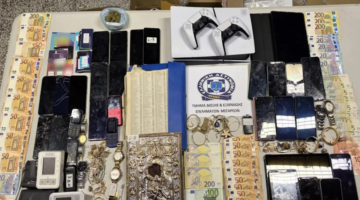 ΕΛΑΣ: Μεγάλη επιχείρηση στα Μέγαρα – Εξαρθρώθηκε σπείρα με 78 υποθέσεις και λεία €350.000