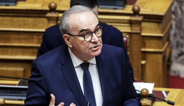 Παπαθανάσης: Το φορολογικό νομοσχέδιο αποδίδει δικαιοσύνη
