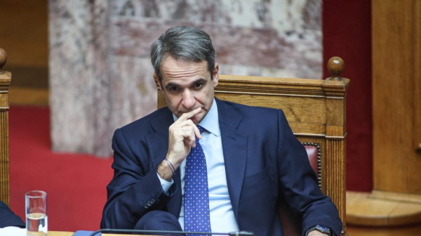 Ο πόλεμος έκοψε τη φόρα του Μητσοτάκη για τον κατώτατο μισθό