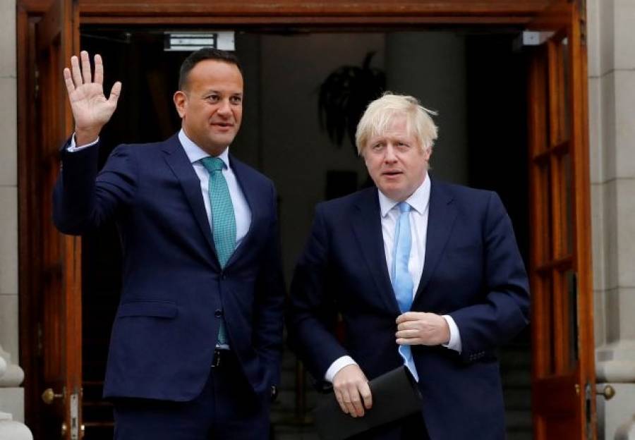 Brexit: Κρίσιμη συνάντηση Τζόνσον-Βαράντκαρ για το backstop