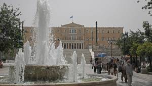 Η υποχρεωτικότητα της τρίτης δόσης και το μοντέλο Αυστρίας