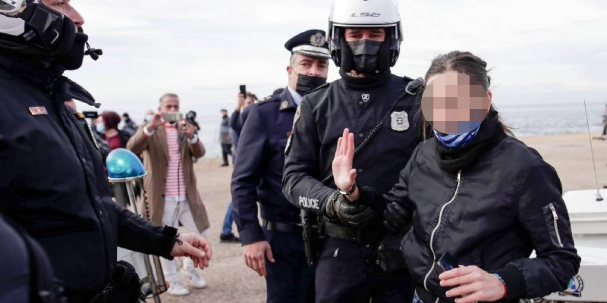 Ρίψη σταυρού στη Θεσσαλονίκη-Ένταση και προσαγωγές