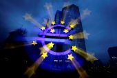 WSJ: 50 δισ. ευρώ τον μήνα ετοιμάζεται να ρίξει στην αγορά η ΕΚΤ