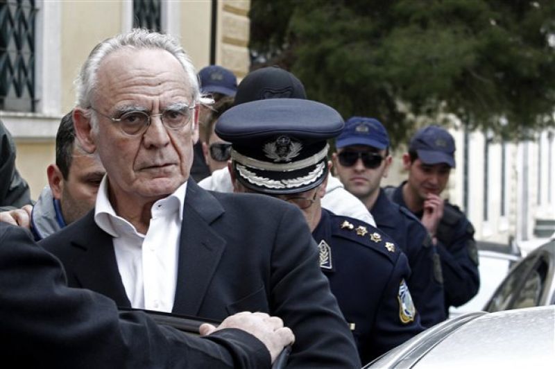 Καταπέλτης εισαγγελέα για τις "μίζες" Τσοχατζόπουλου