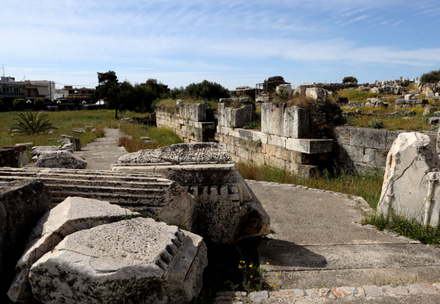 Το ΥΠΠΟ θωρακίζει τον αρχαιολογικό χώρο της Ελευσίνας απέναντι σε πυρκαγιές