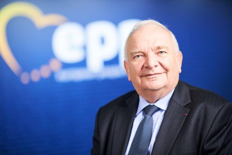 ΕΛΚ: Χαιρετίζουμε το παράθυρο ευκαιρίας για λύση στο Σκοπιανό