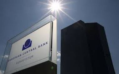 ELA: Σημαντική μείωση του ορίου για τις ελληνικές τράπεζες