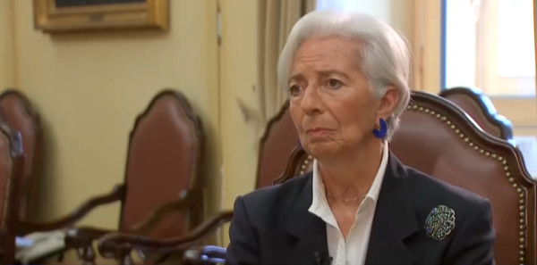 Λαγκάρντ: Να γιορτάσουμε με... πειθαρχία την επενδυτική βαθμίδα