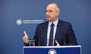 Οικονόμου: Μειωμένη κατά 2% η αξία των προϊόντων στο «καλάθι»