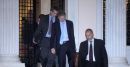 Απολύσεις στο Δημόσιο και ΦΠΑ εστίασης στην ατζέντα