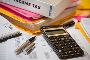 Φόρος εισοδήματος: Σχέδιο για πληρωμή σε έως 10 μηνιαίες δόσεις