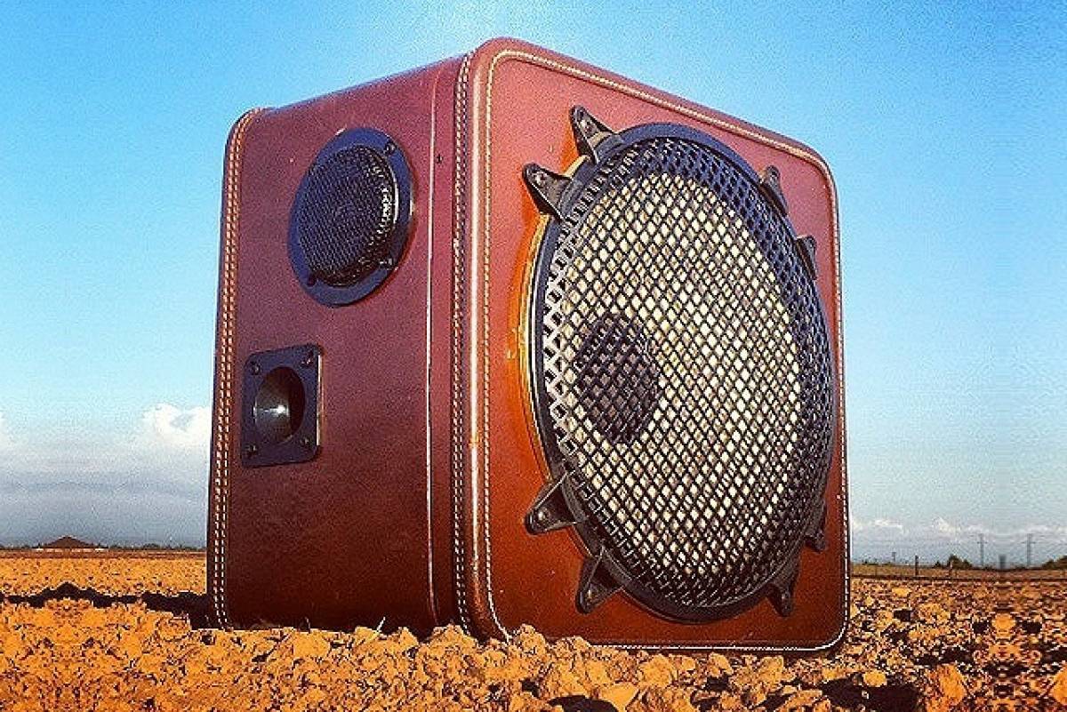 Τhe Boom Case