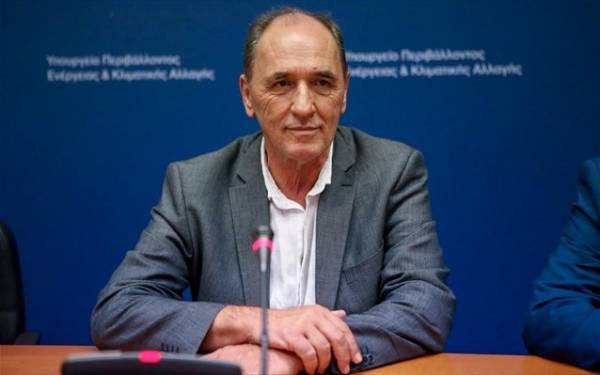 Σταθάκης: Στόχος η διατήρηση των υποδομών-δικτύων υπό δημόσιο έλεγχο