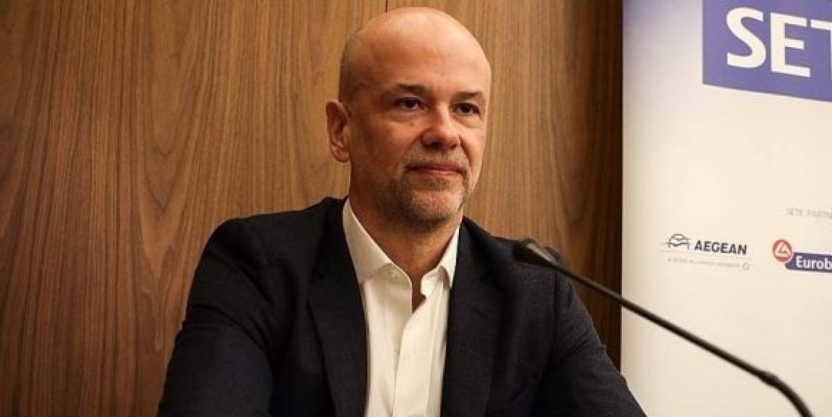 Σφοδρή αντίδραση Ρέτσου στις μειώσεις προστίμων για αδήλωτη εργασία