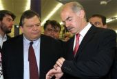 Ολοκληρώθηκε η συνάντηση Βενιζέλου - Παπανδρέου