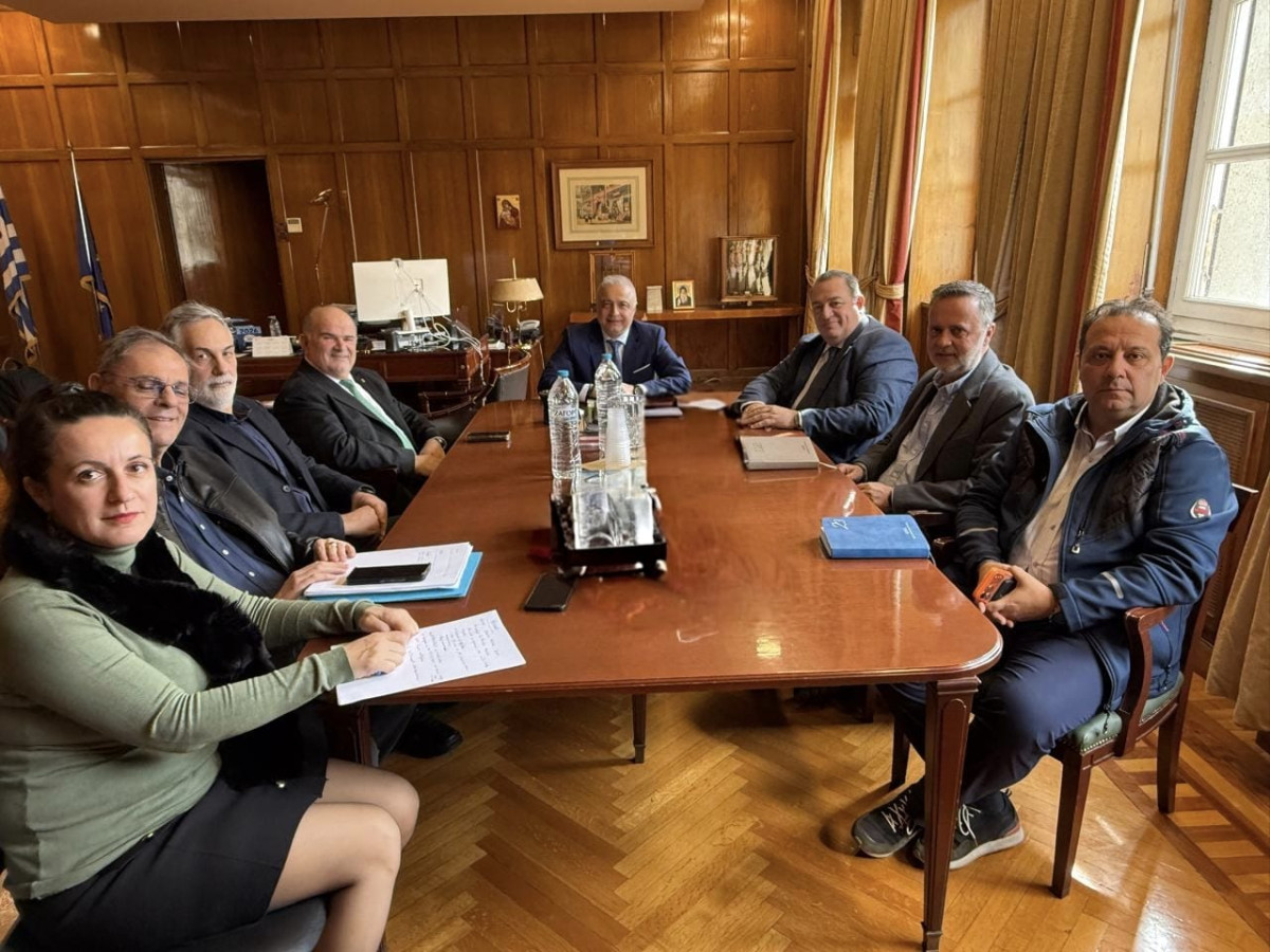 Τσαβδαρίδης: Συνάντηση με την Ομοσπονδία Ψυκτικών Ελλάδος και τη ΓΣΕΒΕΕ