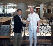 Υποδοχή του κρουαζιερόπλοιου “Mein Schiff 4” από τη Διοίκηση του ΟΛΠ
