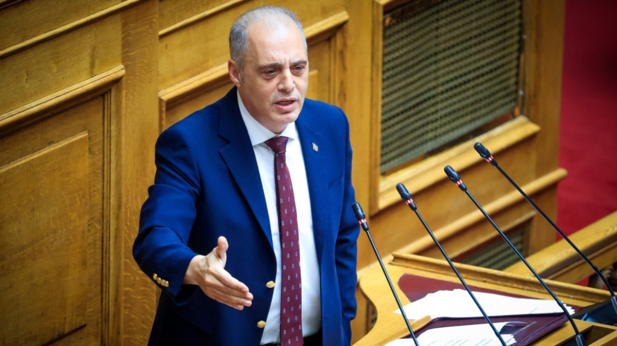 Βελόπουλος κατά Μητσοτάκη: Είναι αμετανόητος – Αυτό δεν είναι δημοκρατία, είναι ξεκάθαρη δικτατορία