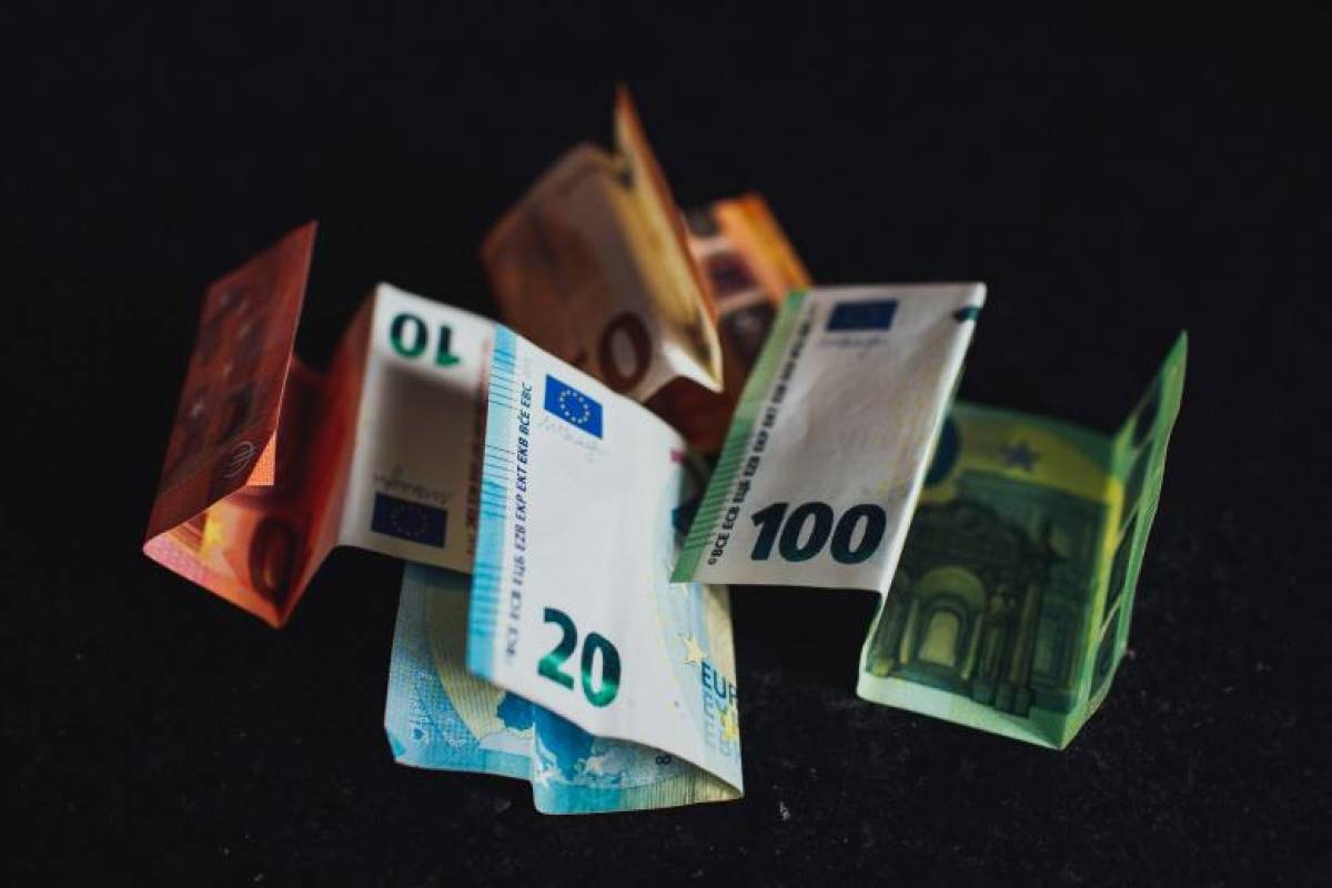Ποια επιδόματα πληρώνονται από τον ΟΠΕΚΑ σε 868.318 δικαιούχους
