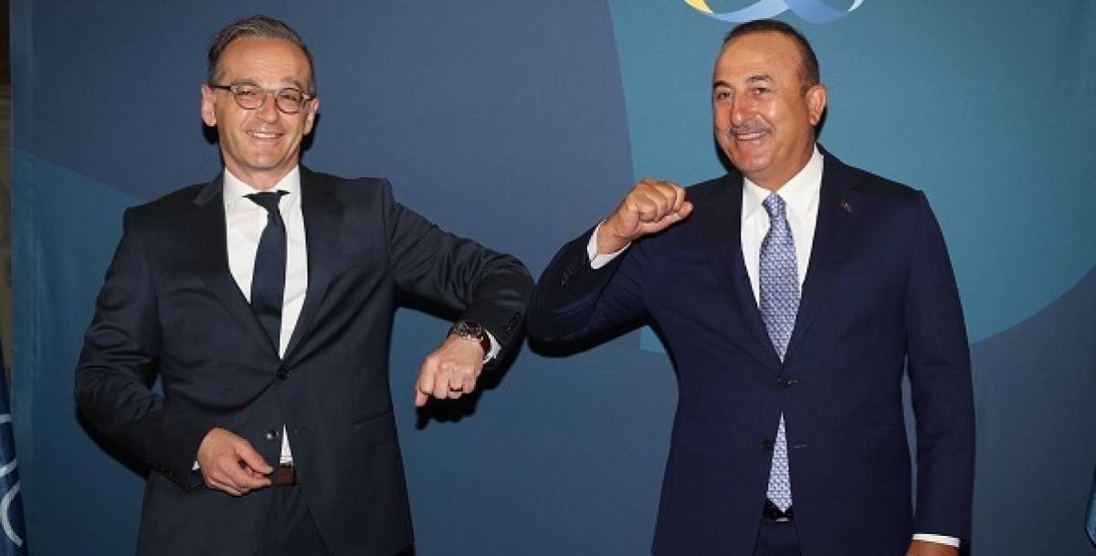 Ο Μάας στην Άγκυρα ως... διαιτητής στις διερευνητικές Ελλάδας-Τουρκίας