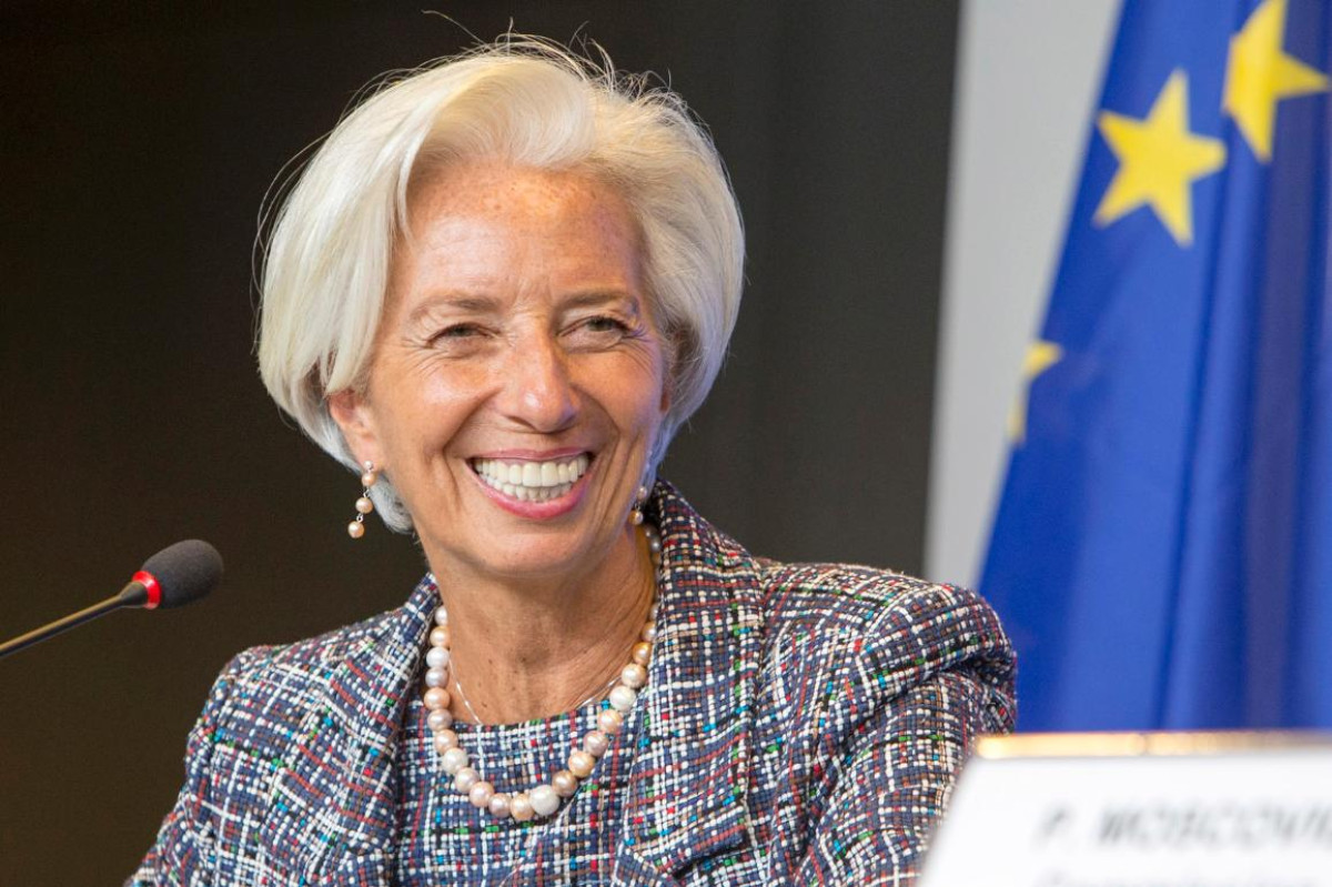 Πληθωρισμός: Η Λαγκάρντ επιμένει στη συνταγή με αυξήσεις επιτοκίων
