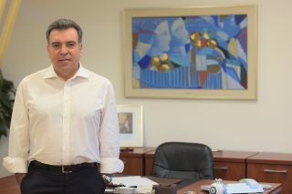 Νέα καριέρα για τον πρώην υφυπουργό Τουρισμού Μάνο Κόνσολα