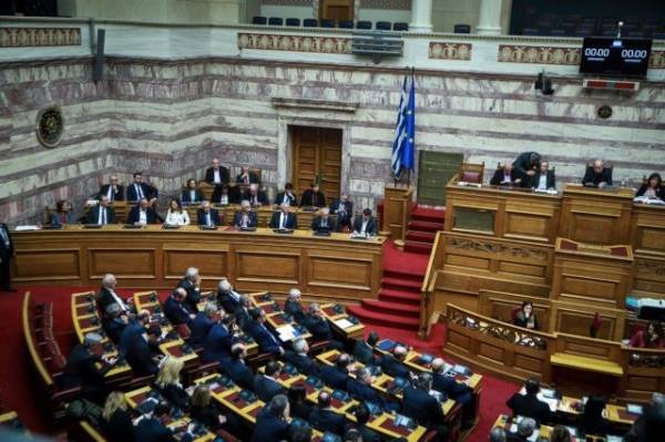 Τα μεσάνυχτα θα δοθεί η ψήφος εμπιστοσύνης