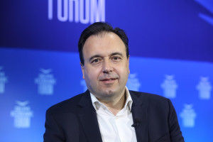 Παπαστεργίου: Η χώρα μας αποκτά 15 νέους μικροδορυφόρους