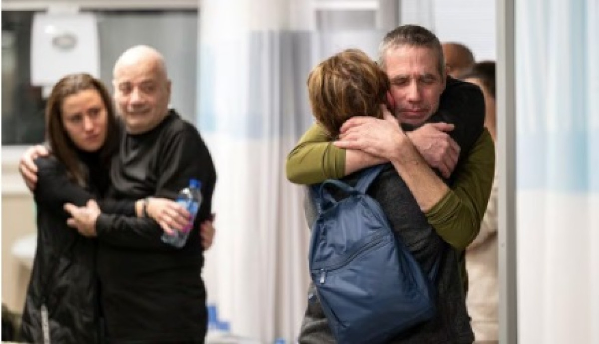 Ισραήλ: Απελευθέρωσε δύο ομήρους της Χαμάς- Θανατηφόρες αεροπορικές επιδρομές