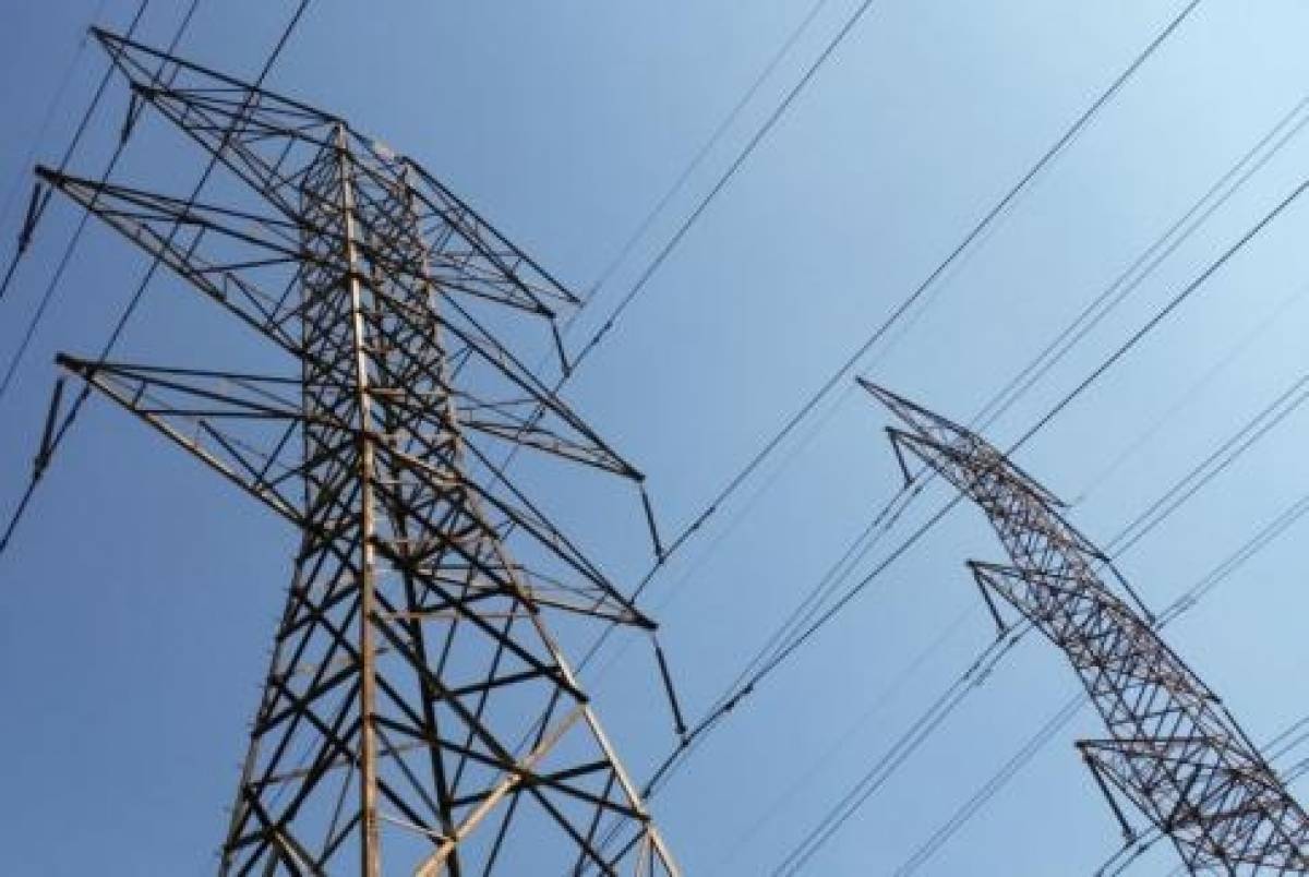 Τηλεδιάσκεψη ΥΠΕΝ-παραγωγών για τις τιμές ρεύματος