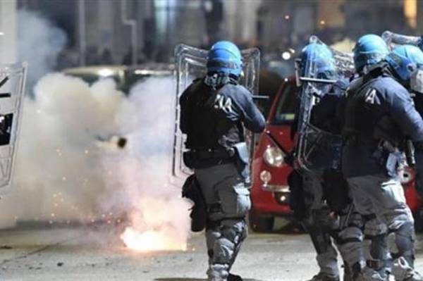 Επεισόδια στο Τορίνο μετά την εκκένωση κατάληψης