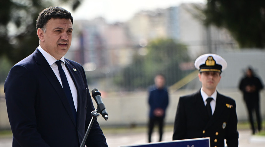 Κικίλιας: Το λιμάνι του Πειραιά ενισχύθηκε με 50 στελέχη του λιμενικού