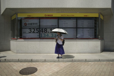 Ασιατικές αγορές: «Φρένο» στο τριήμερο σερί του Nikkei