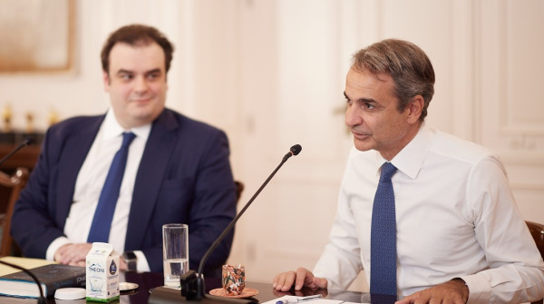 Μήπως τώρα είναι πρόβλημα η διπλή ιδιότητα του Πιερρακάκη;