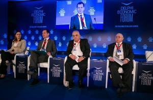 Μπενρουμπής (Protergia): Η ζημιογόνα ΔΕΗ συνεχίζει να παρέχει εκπτώσεις