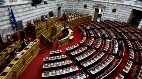 Βουλή: Τέσσερα νέα κρούσματα Covid-19