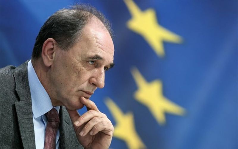 Σταθάκης: ΕΚΑΣ και εγγυημένα κόκκινα δάνεια τα «αγκάθια» των θεσμών