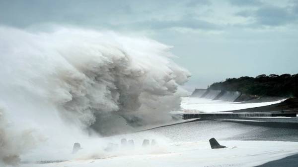 «Σάρωσε» την Ιαπωνία ο τυφώνας Χαγκίμπις - Τουλάχιστον 35 νεκροί