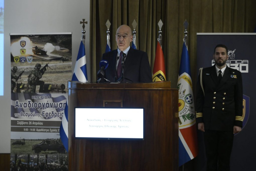Δένδιας: Στόχος σε 5 χρόνια να έχουμε 150.000 έφεδρους