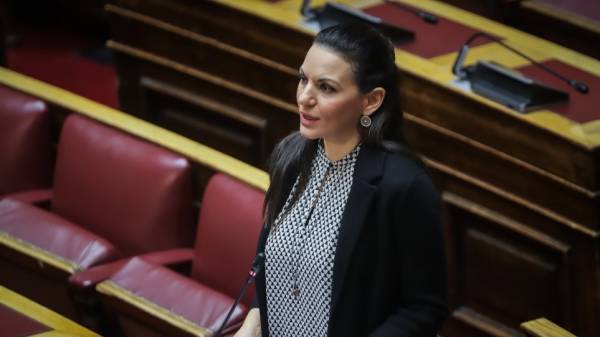 Εκτός κυβέρνησης η Όλγα Κεφαλογιάννη-Το παρασκήνιο της απόφασης