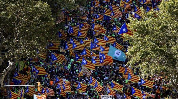 «Votarem»-Δεν κάνουν πίσω οι Καταλανοί: Αποφασισμένοι για το δημοψήφισμα