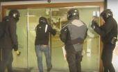 Εισβολή του Ρουβίκωνα στο γκισέ ισραηλινών αερογραμμών στο Ελ. Βενιζέλος