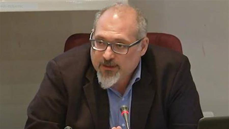Θωμαΐδης: Yπόστρωμα για μεταλλάξεις οι μη εμβολιασμένοι