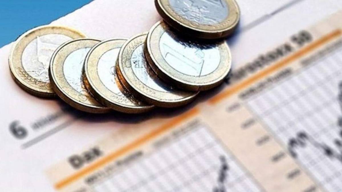 Oι αναβαθμίσεις από Fitch-Moody’s τον Αύγουστο προκαλούν ράλι στα ομόλογα