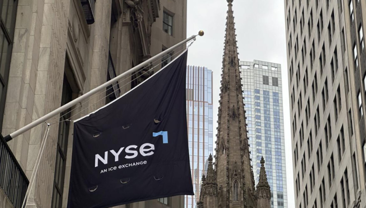 Wall Street: Ρευστοποιήσεις φέρνουν τα νέα στοιχεία για την απασχόληση