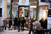 Αυξημένους έλεγχους στα καταστήματα φέρνει η εορταστική περίοδος