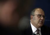 «Βολές» Ξυδάκη εναντίον Στουρνάρα