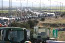 «Οργώνουν» όλη τη χώρα οι αγρότες-Στήνουν μπλόκα παντού